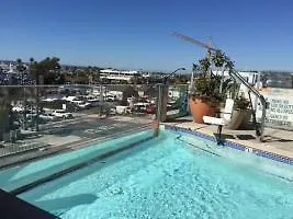Pelican Furnished Downtown