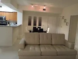 Pelican Furnished Downtown