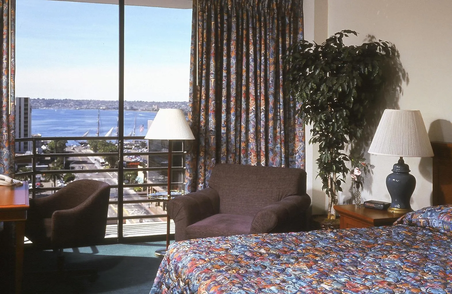 Best Western Plus Bayside Szálloda 3*