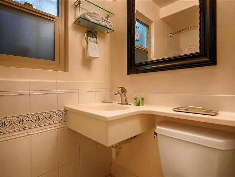 Best Western Downtown Hotel 3*