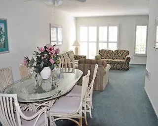 Aparthotel Sand Pebbles 3*