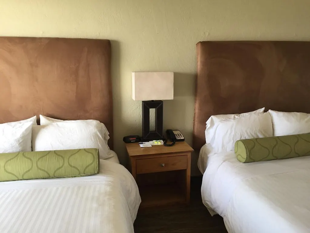 Surfer Hotel 3*