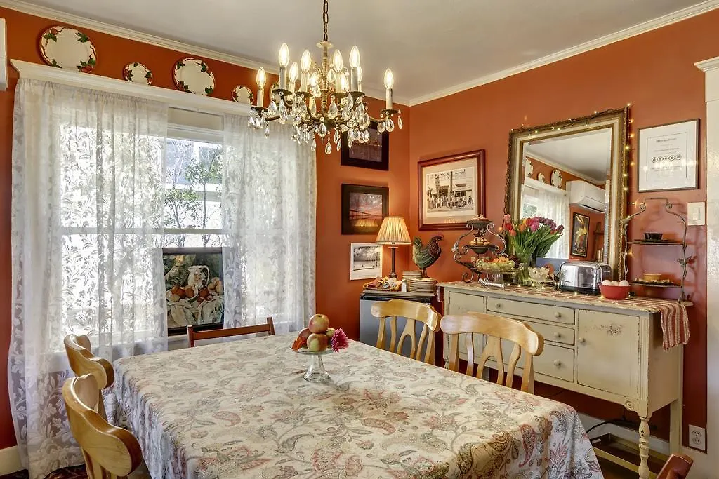 Hillcrest House Мини-отель Сан-Диего