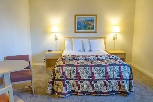 Hotel California 2*