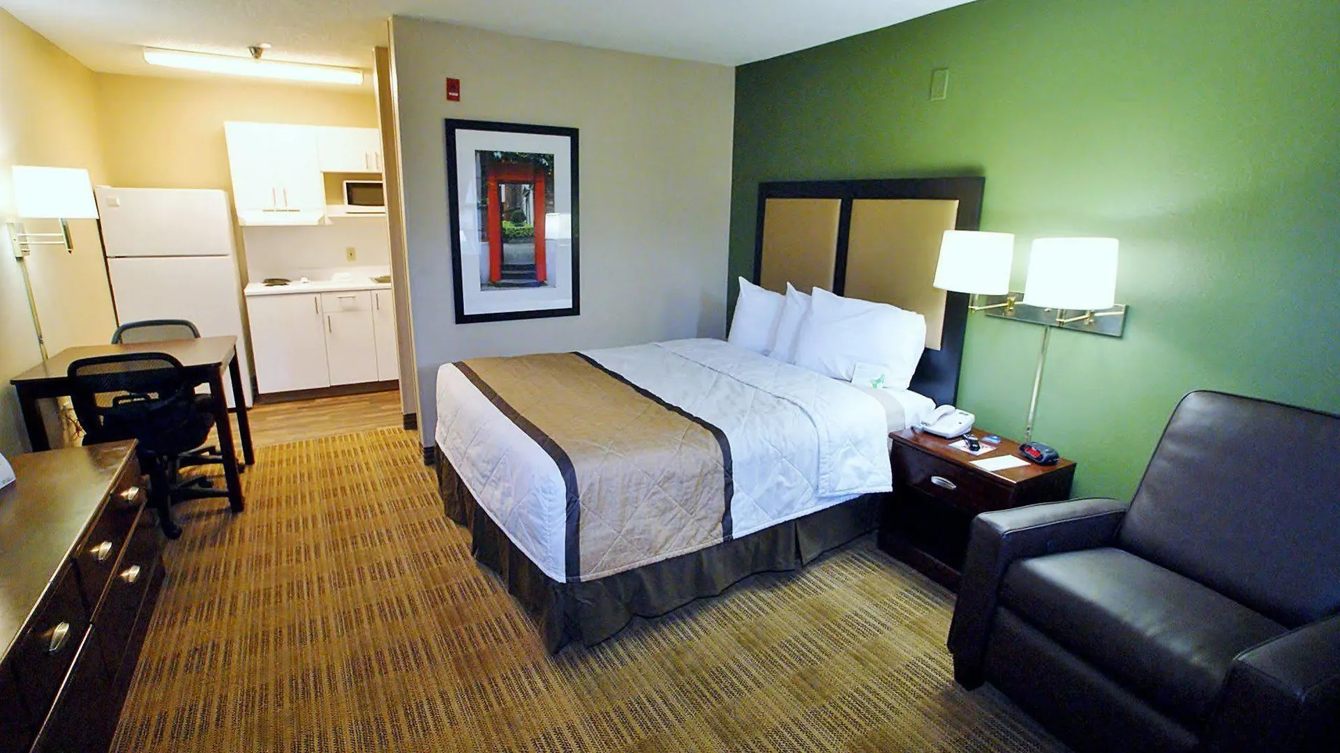 Extended America - - Fashion Valley Hotel 2*