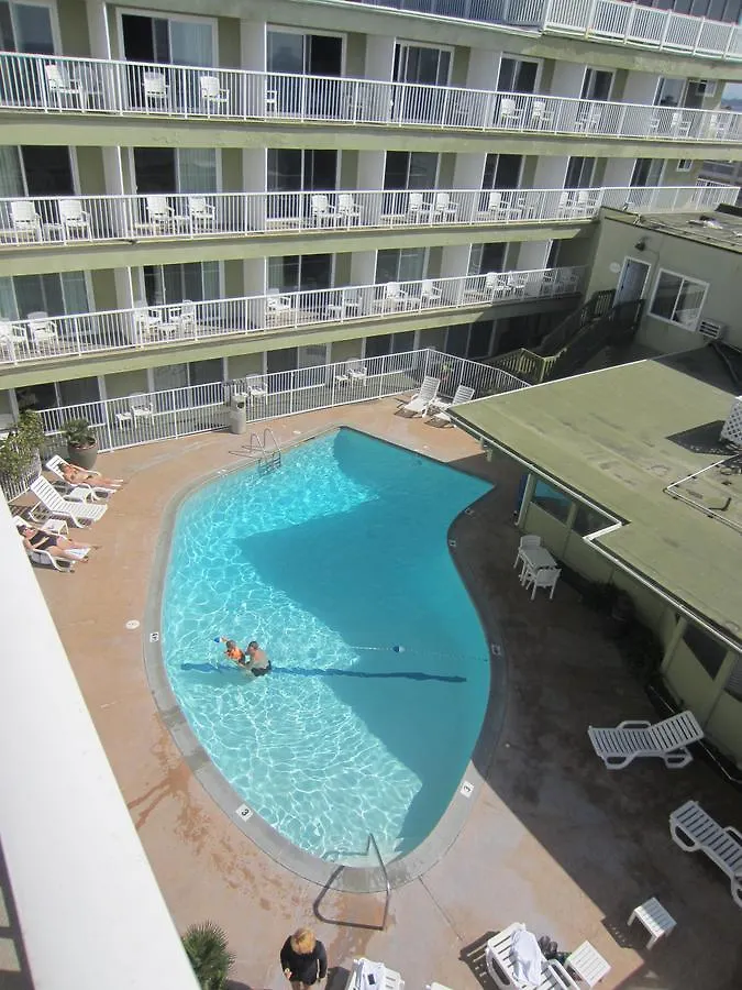 Hotel Surfer