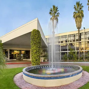 Four Points By Sheraton מלון 3*