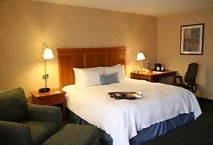 Hotel Springhill By Marriott Mission Valley 3*