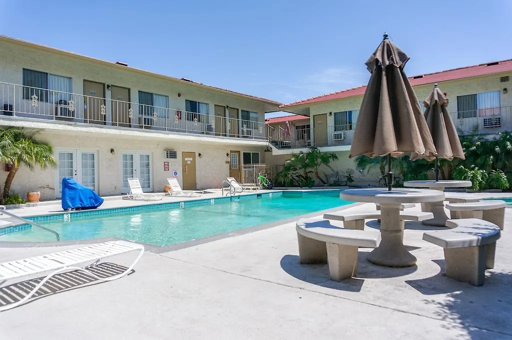 Hotell California 2*