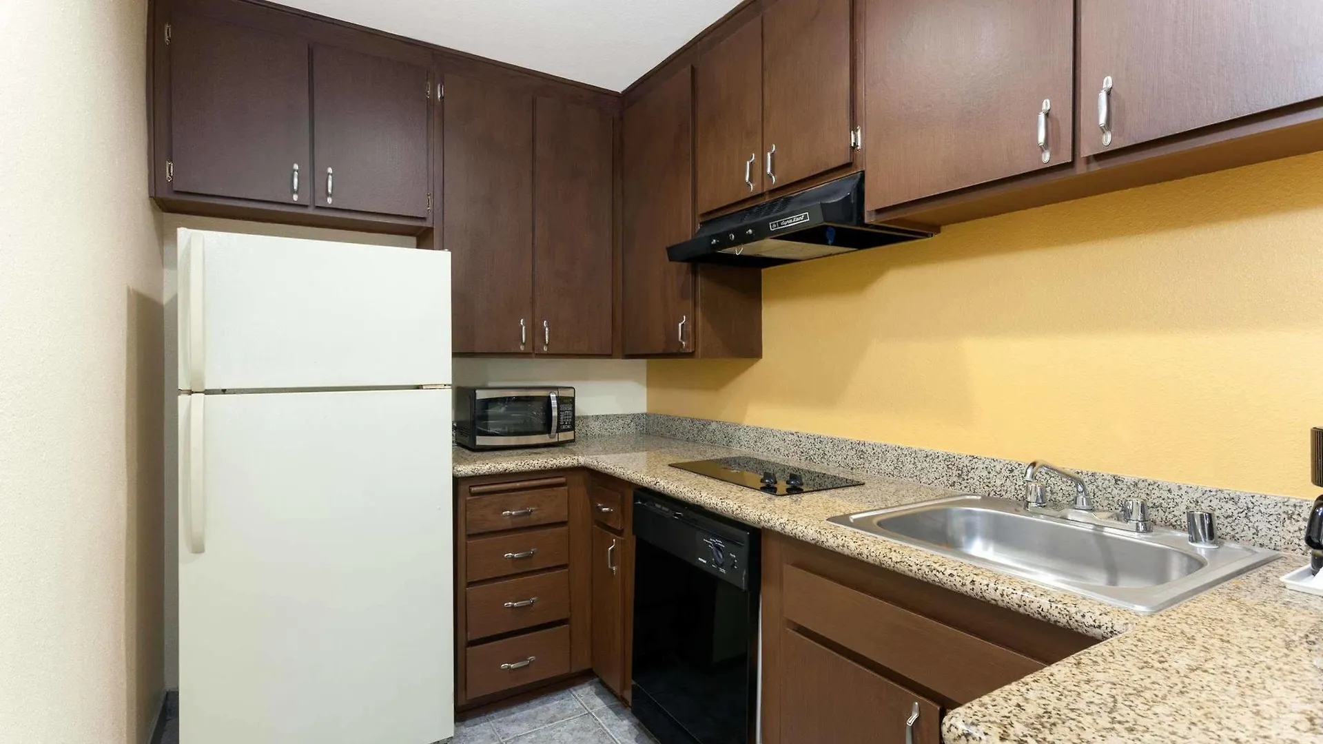 Hotel Days By Wyndham Mission Valley-sdsu San Diego