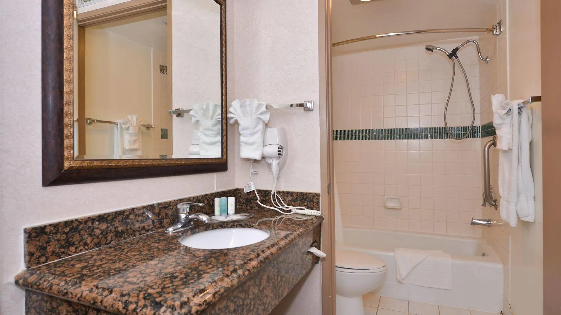 Hotell Homewood By Hilton 3*