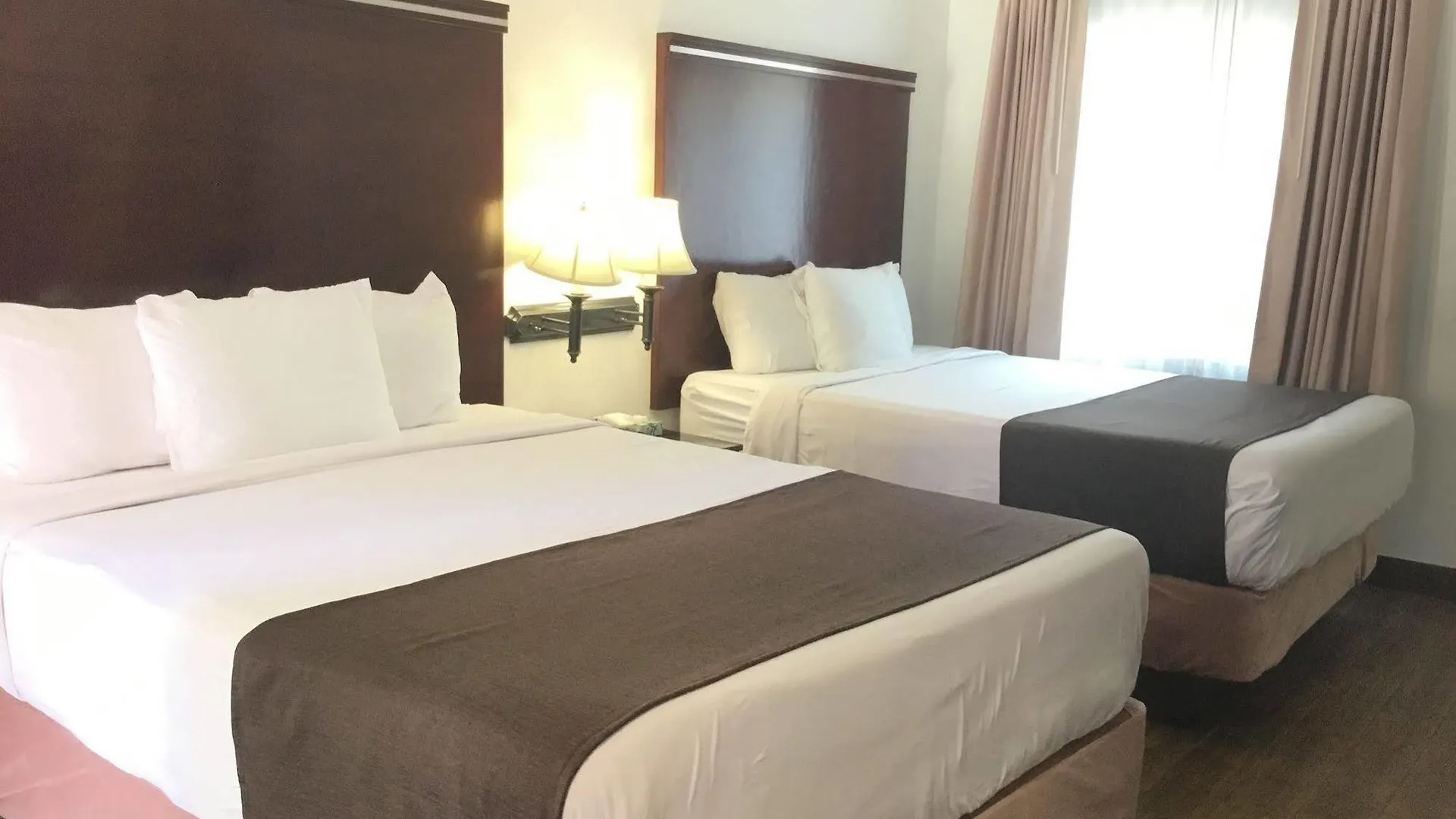 Downtown Motel 2*