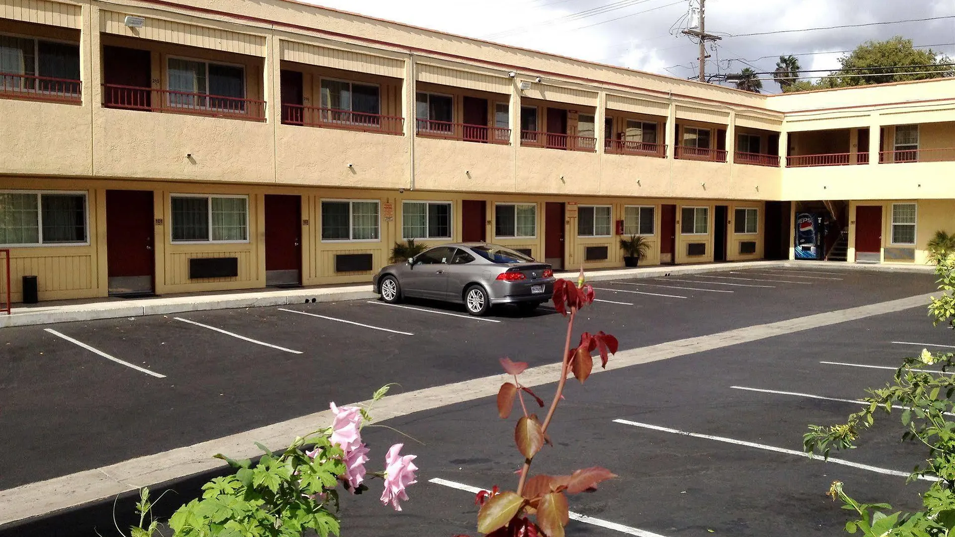 Harvey's Sdsu La Mesa 2*