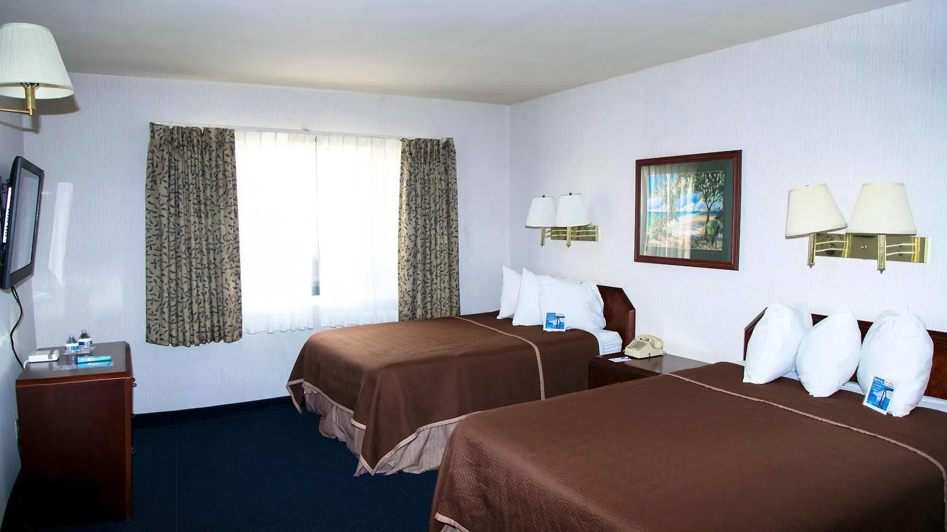 The Shoal La Jolla 2*