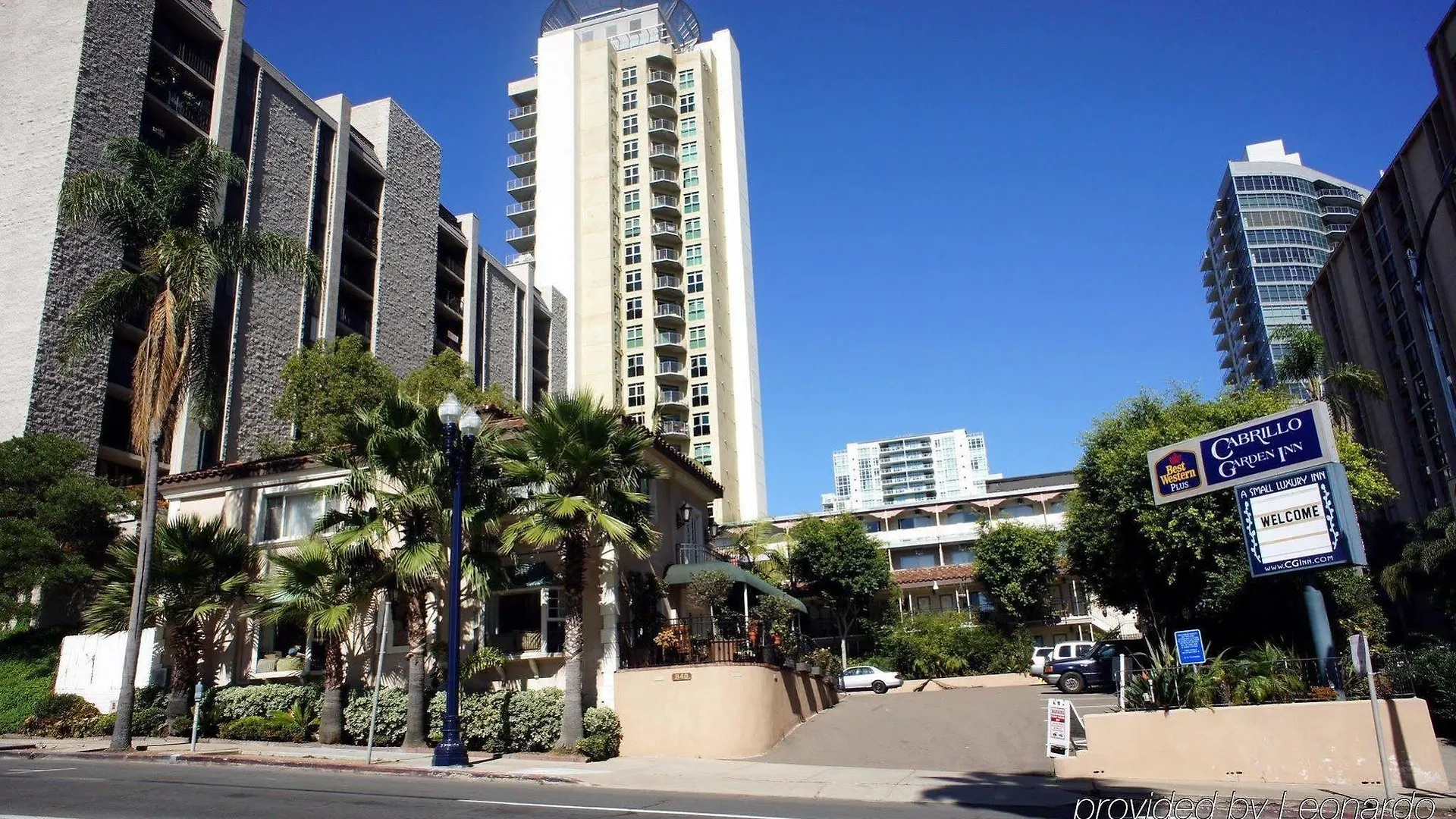 Western Downtown 3*