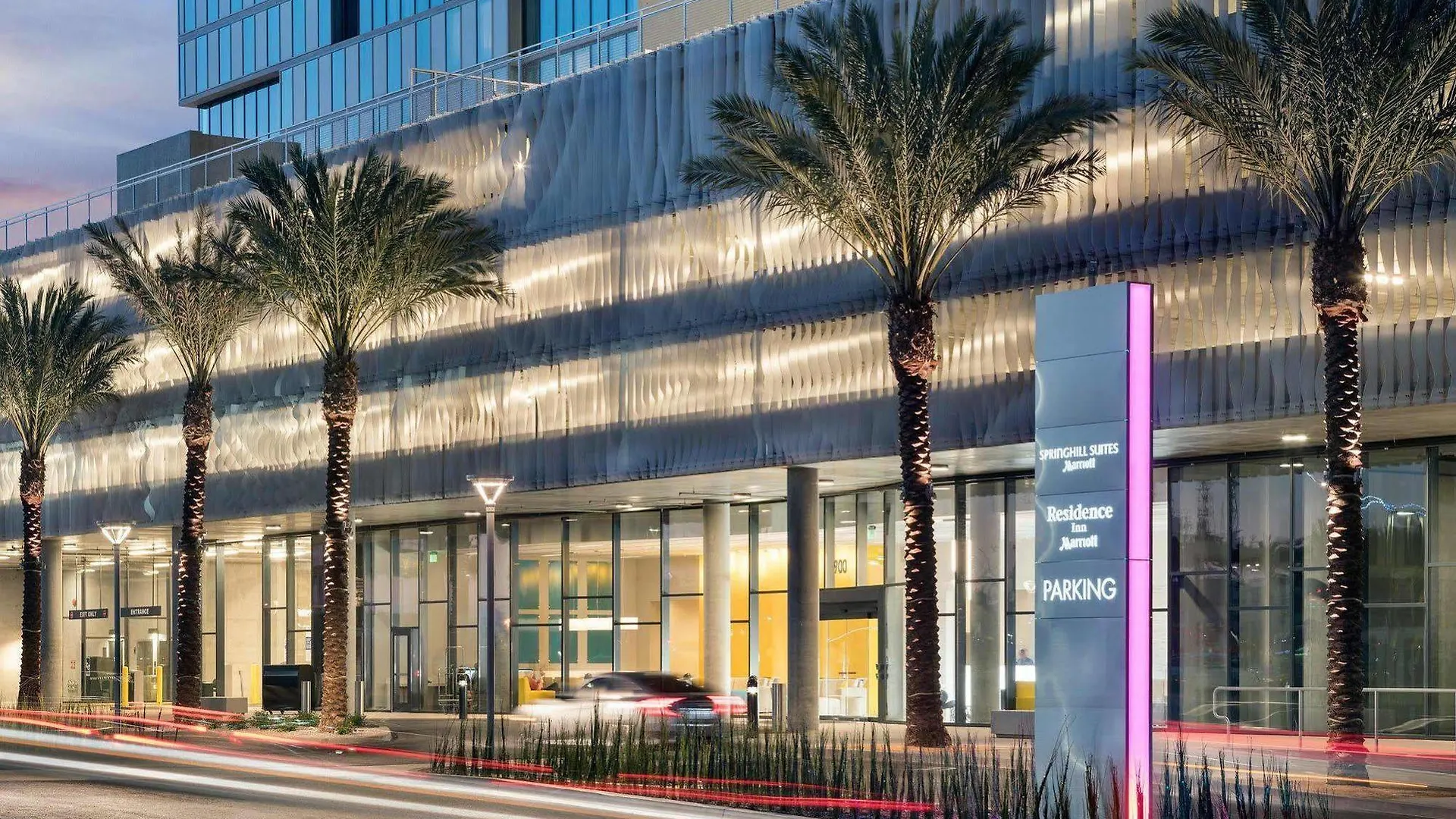 By Marriott Downtown/bayfront Hotel