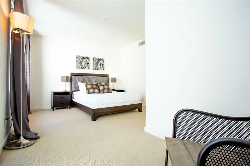 Daire Vibrant 2br In Downtown Sd By Sonder San Diego