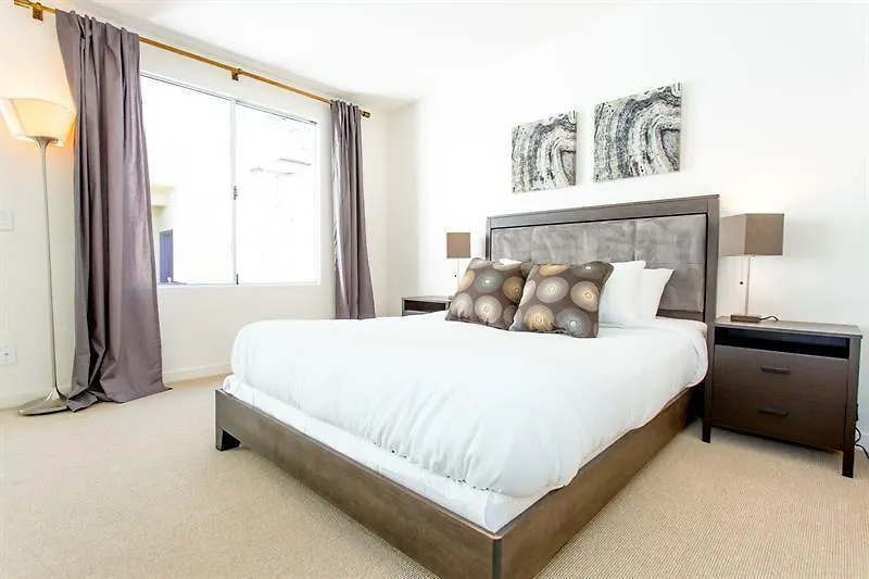 Vibrant 2br In Downtown Sd By Sonder Daire San Diego