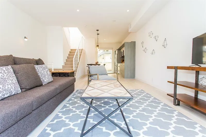 Vibrant 2br In Downtown Sd By Sonder Daire San Diego