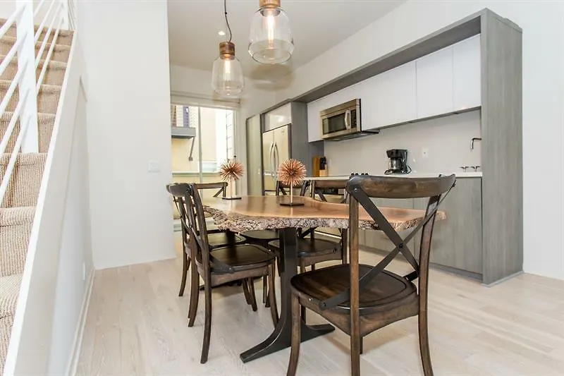 Daire Vibrant 2br In Downtown Sd By Sonder *