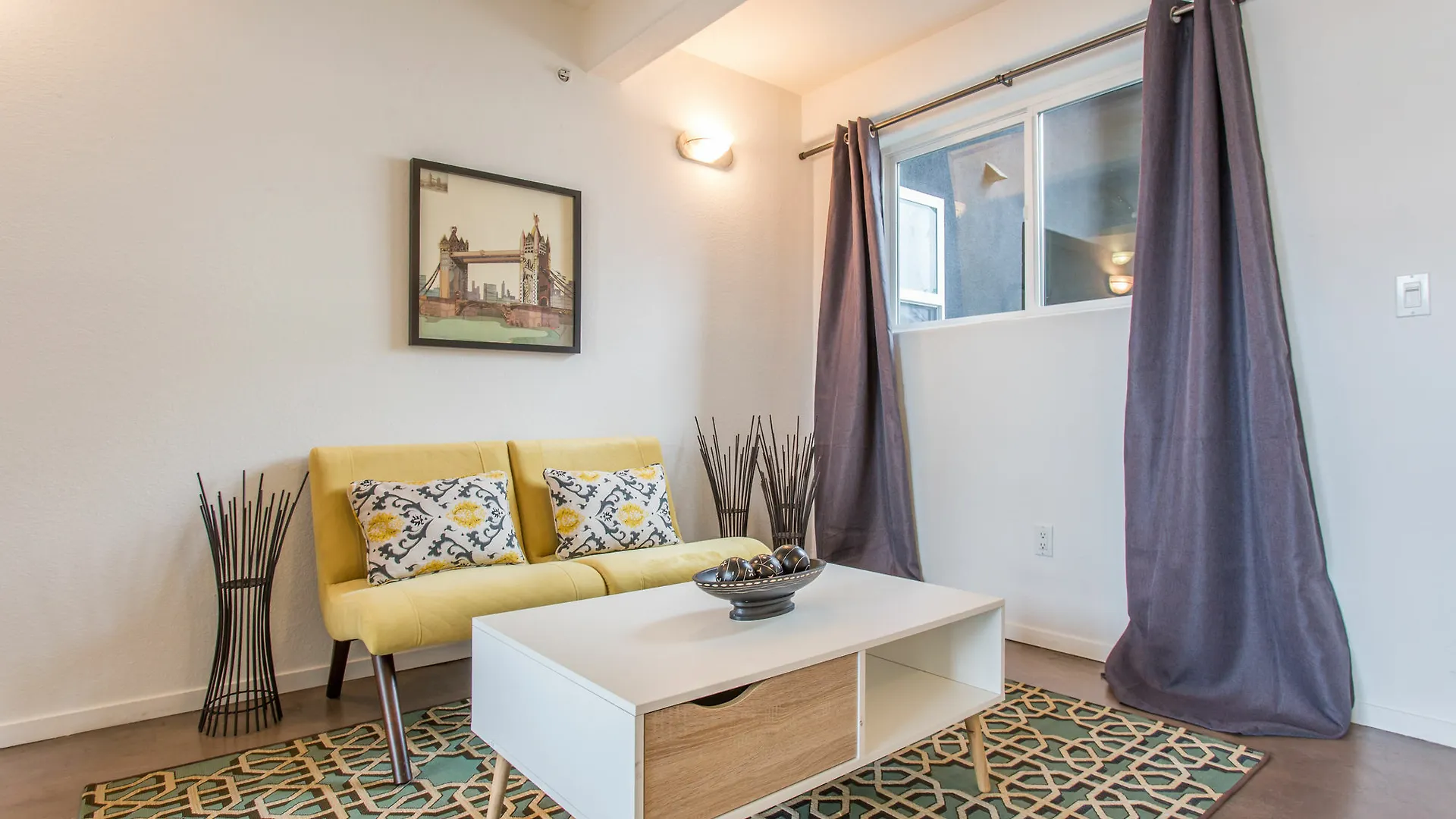 Bi Level 1br In Little Italy By Sonder *