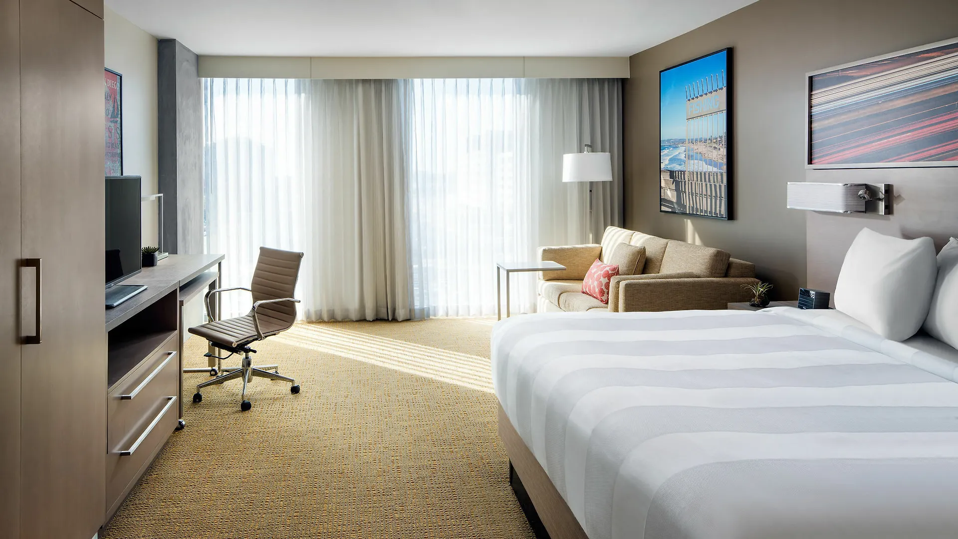 By Marriott Downtown/bayfront San Diego