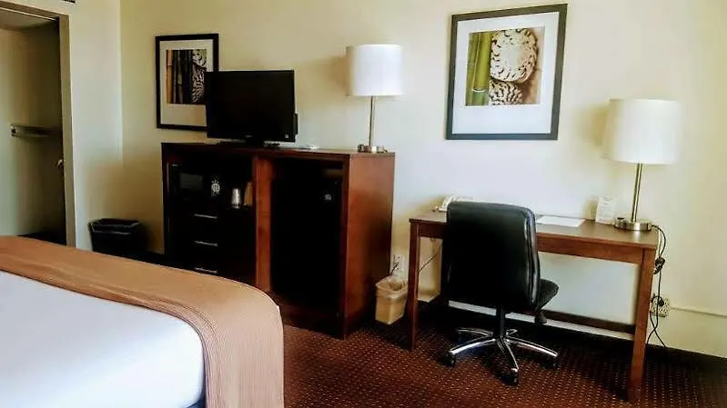 Western Yacht Harbor 3*