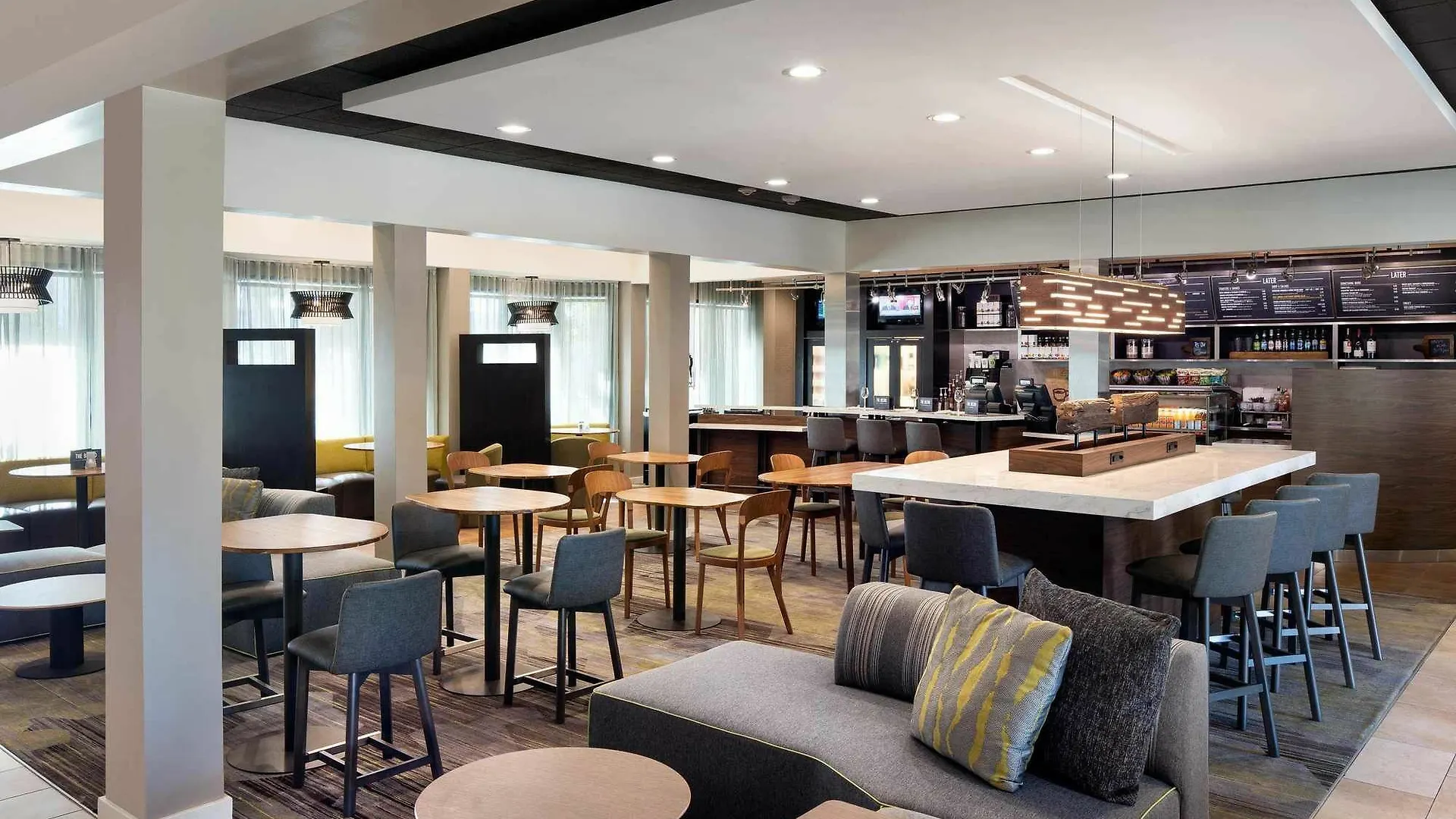 Courtyard By Marriott Sorrento Valley