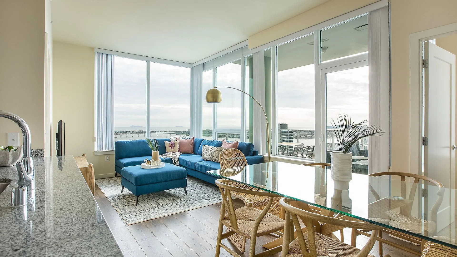 Appartamento Luxurious 3br In Downtown By Sonder *