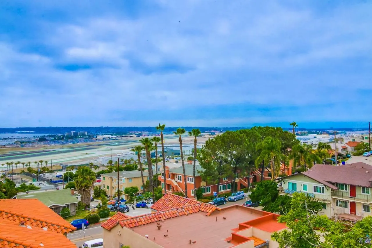 度假居 Incredible Hilltop Luxury Bay View Retreat 圣地亚哥